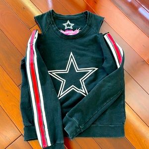 So Nikki black cold shoulder long sleeve